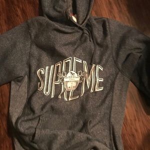 Supreme Hoodie